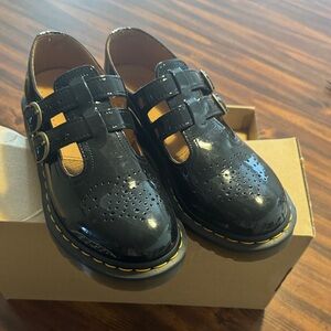 Classic Black Mary Jane’s